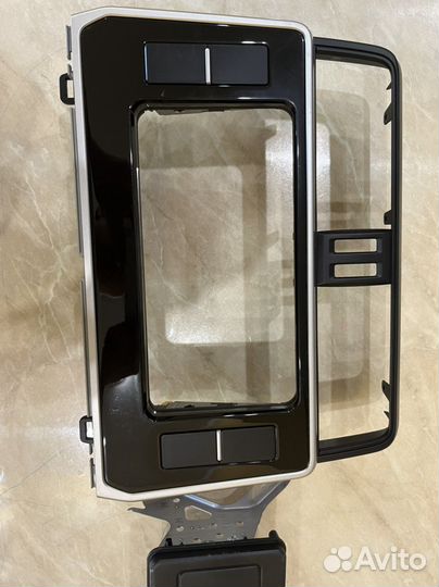 Рамка магнитолы Прадо 2019