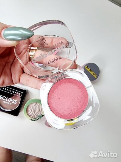 Румяна,бронзеры и хайлайтеры