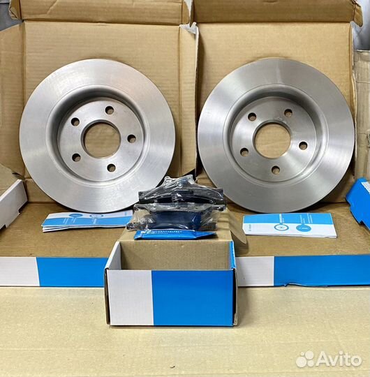Тормозные диски + колодки задние Ford Focus 2
