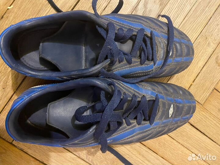 Футбольные бутсы umbro и комплект