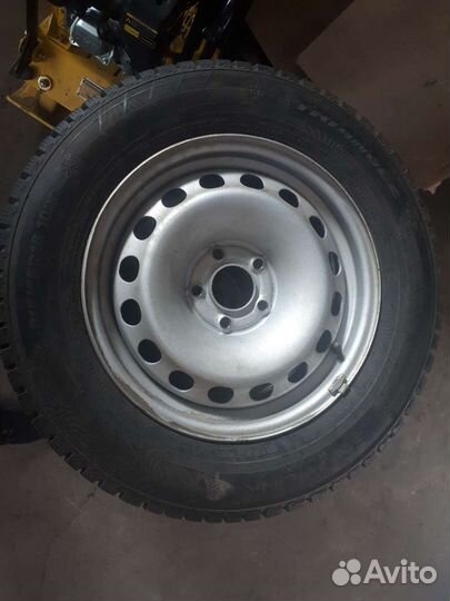 Triangle LL01 215/65 R16