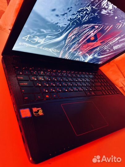 Мощный и быстрый, игровой ноутбук Asus