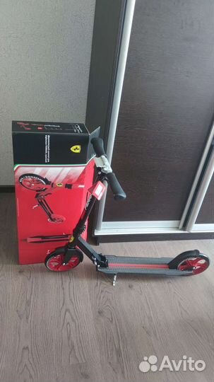 Самокат до 100 кг ferrari