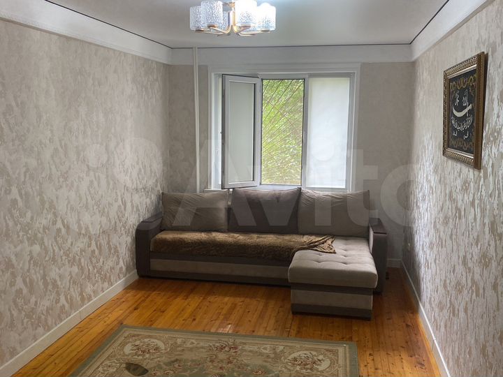 3-к. квартира, 74 м², 1/9 эт.