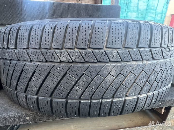 Continental ContiWinterContact TS 830 P 255/40 R20