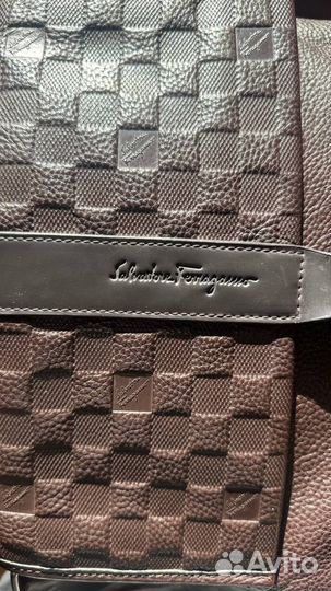 Кожаная сумка Salvatore Ferragamo