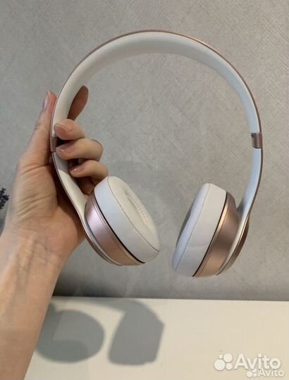 Беспроводные наушники Beats Solo 2 rosegold