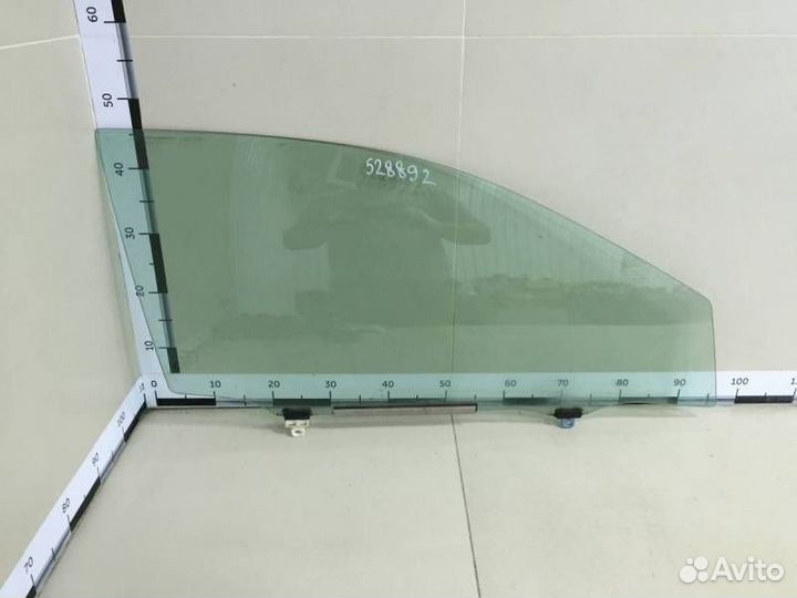 Стекло двери передней правой Toyota Corolla E150 2