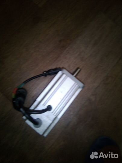 Асинхронный двигатель и блок управления