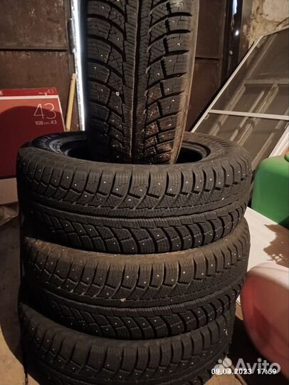 Matador MP 30 Sibir Ice 2 215/65 R16