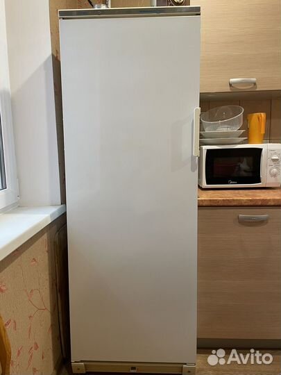 Холодильник stinol