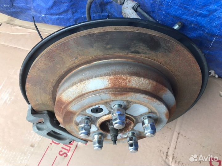 Суппорт задний правый Acura Mdx YD4 J35Y5 2014