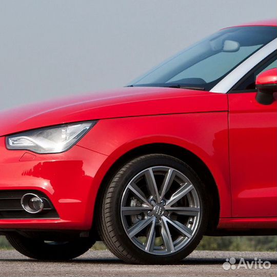 Крыло переднее левое в цвет Audi A1 (2010) Ауди
