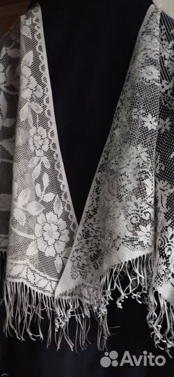 Шаль ажурная с бахромой СССР
