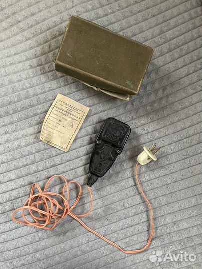 Электроутюг 