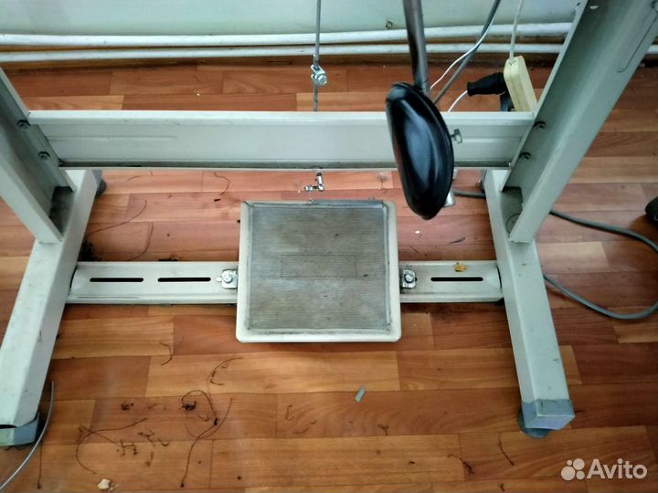 Промышленная швейная машинка velles