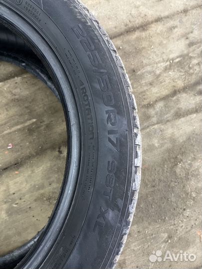 Nokian Tyres Hakkapeliitta 8 225/50 R17 98T