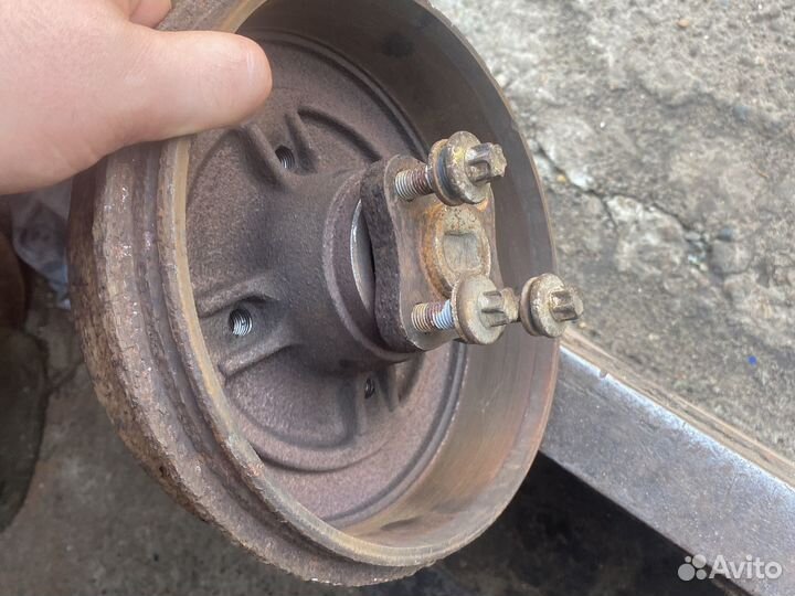 Renault logan 1 задние барабаны в сборе