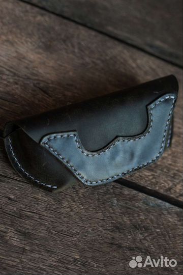 Футляр для очков из кожи ручной работы