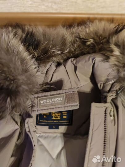 Пуховик женский Woolrich