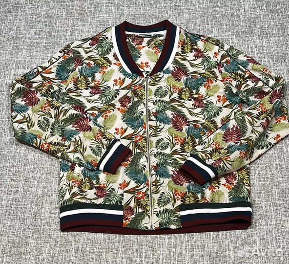 Бомбер stradivarius