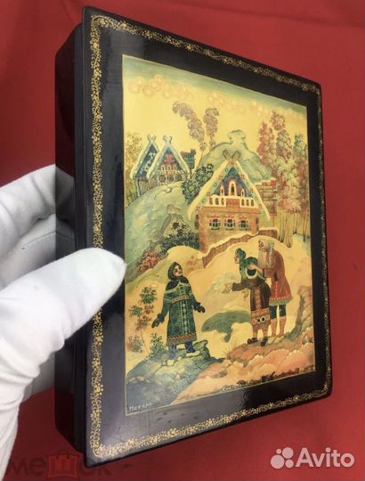 Шкатулка лаковая Мстера «Снегурочка»