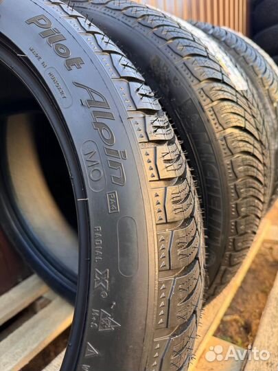 Michelin Pilot Alpin PA4 285/35 R20 и 255/40 R20