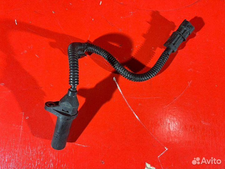 Датчик положения коленвала Kia Cerato 2 Td 