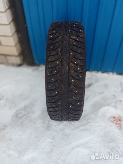Bridgestone Ice Cruiser 7000 205/65 R15