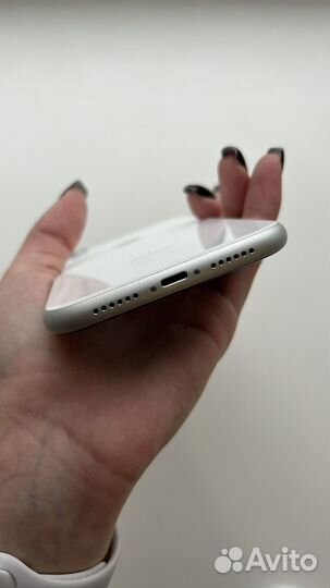 iPhone Xr, 128 ГБ