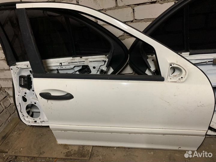 Двери на Mercedes w203