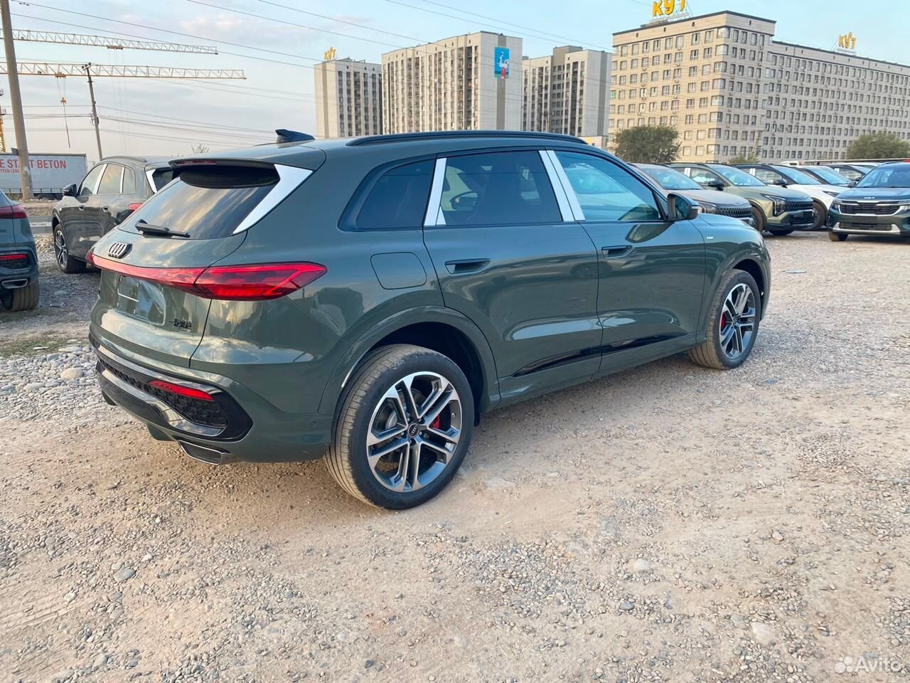 Audi Q5L 2.0 AMT, 2026