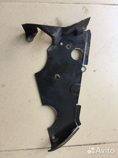 Кожух ремня грм audi A8 D3 quattro