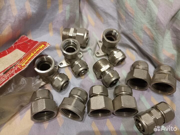 Смесители новые и б/у.Компл-е для душевой