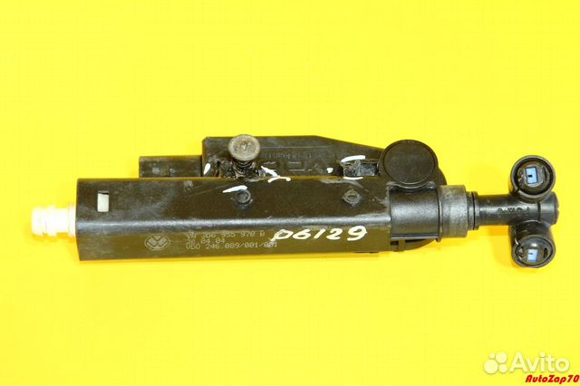 VW Phaeton Форсунка омывателя фары