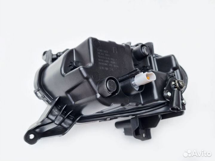 Hyundai Santa fe 4 18-20 противотуманная фара левая