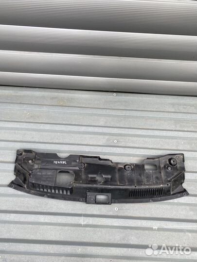 Кожух замка капота мицубиси эклипс