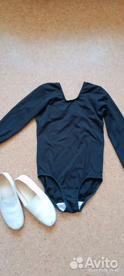 Купальники гимнастические р.122, 134, чешки р.32