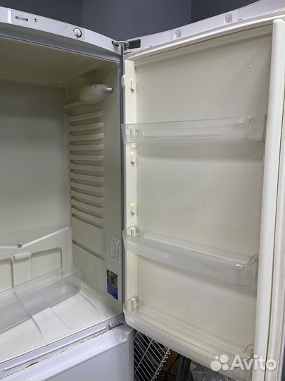 Холодильник indesit