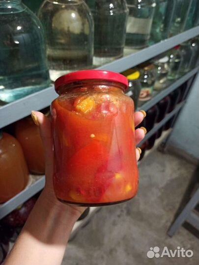 Домашние соленья, яица, овощи, грибы