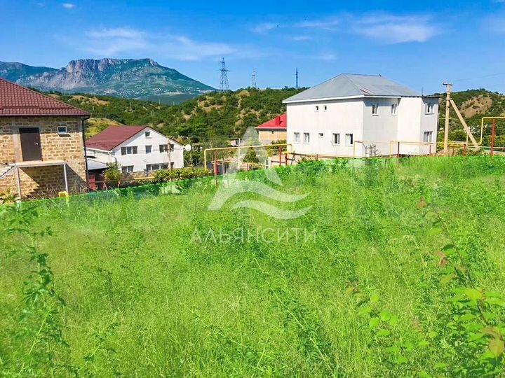 Участок 7 сот. (ИЖС)