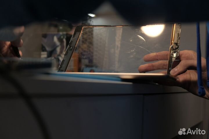 Ремонт iPhone / Ремонт смартфона / Ремонт телефона