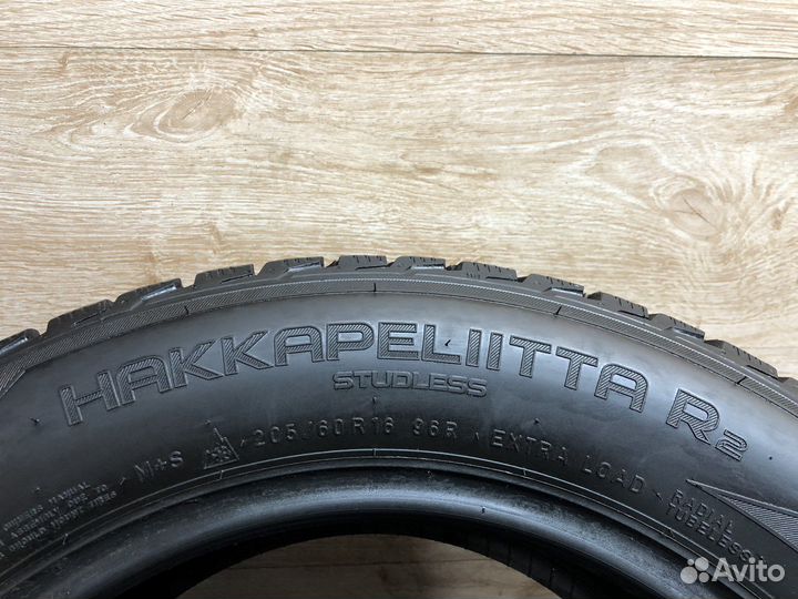 Nokian Tyres Hakkapeliitta R2 205/60 R16 96R