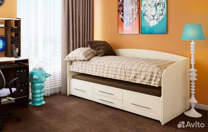Детская кровать с выдвижным спальным местом
