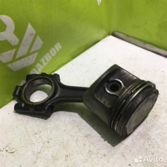 Поршень с шатуном бмв Е28