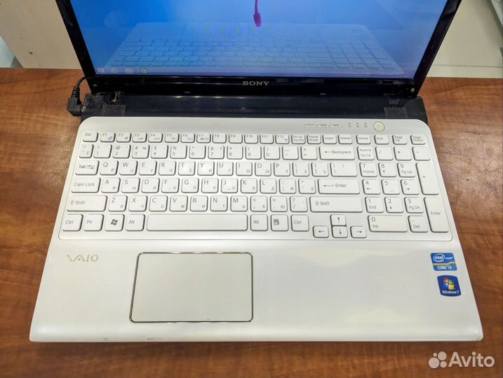 Ноутбук Sony Vaio на i3