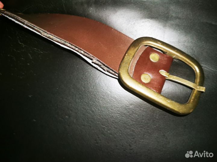 Ремень с металлическими пластинами