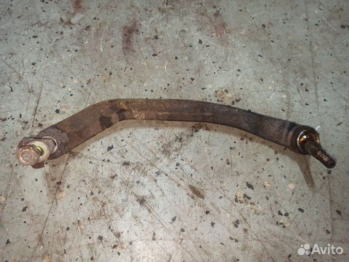 Рычаг подвески правый Nissan Primera P12 лифтбек