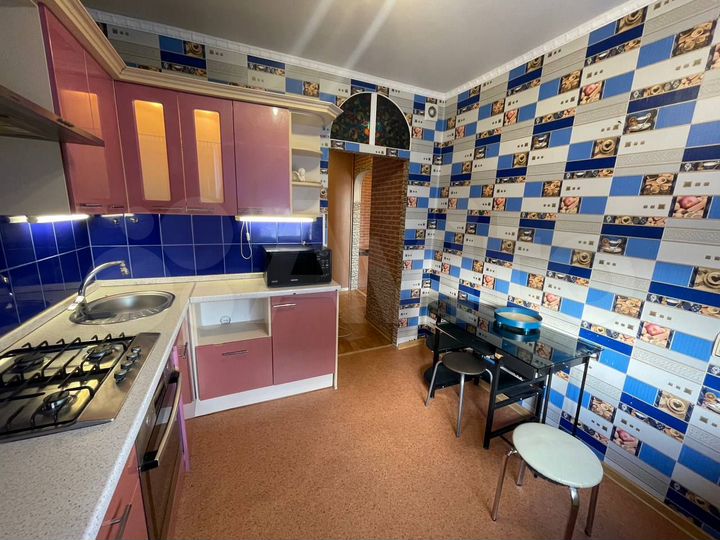 2-к. квартира, 55 м², 5/5 эт.