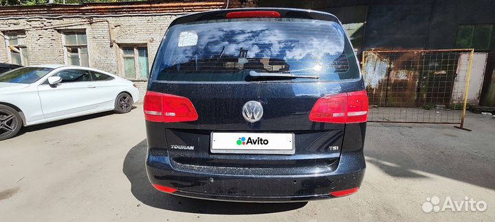 Volkswagen Touran, 2011